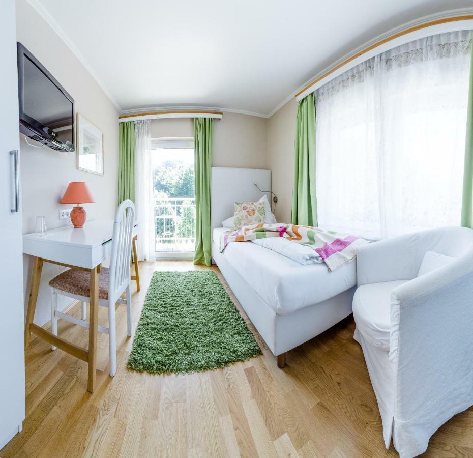 Hotel St. Hubertushof Bad Gleichenberg Ngoại thất bức ảnh