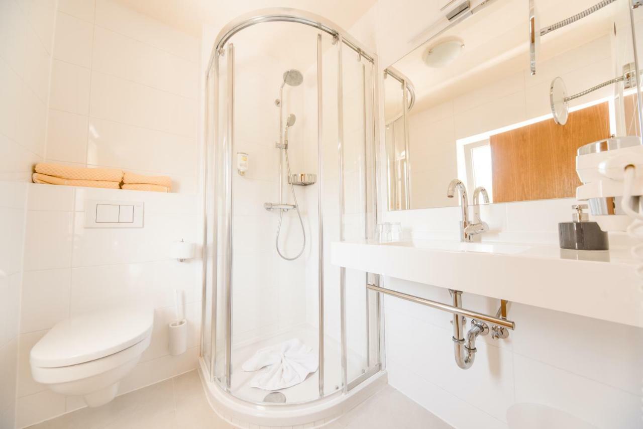 Hotel St. Hubertushof Bad Gleichenberg Ngoại thất bức ảnh